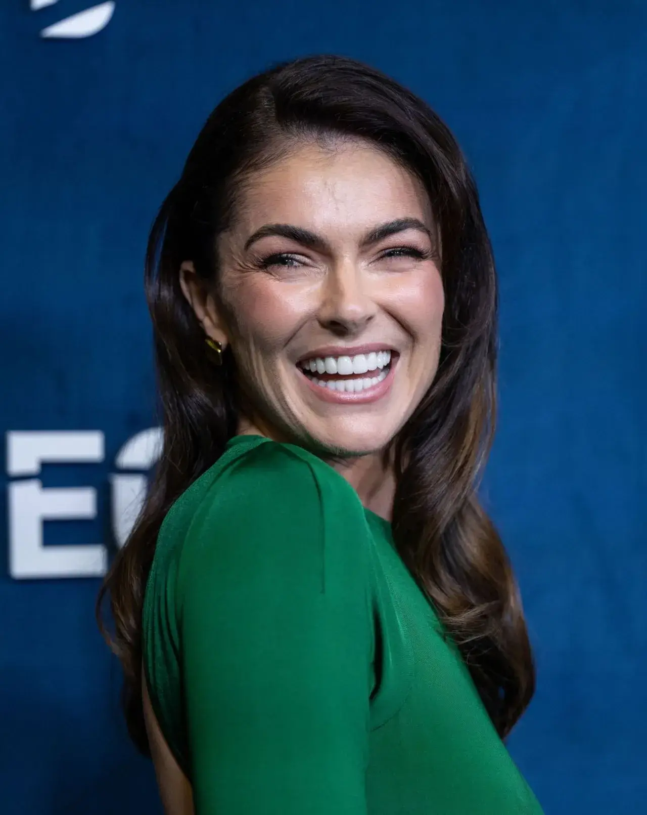 SERINDA SWAN PHOTOS AT DIRECTV STREAMING WITH THE STARS OSCAR